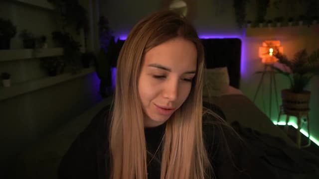 Gallery image thumbnail from Tilli's myfreecams stream on, 05/20/2024, 07:17 image 14 of 20