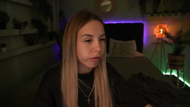 Gallery image thumbnail from Tilli's myfreecams stream on, 05/20/2024, 07:17 image 18 of 20