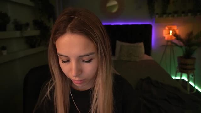 Gallery image thumbnail from Tilli's myfreecams stream on, 05/20/2024, 07:17 image 12 of 20