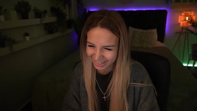 Gallery image thumbnail from Tilli's myfreecams stream on, 05/20/2024, 07:17 image 5 of 20