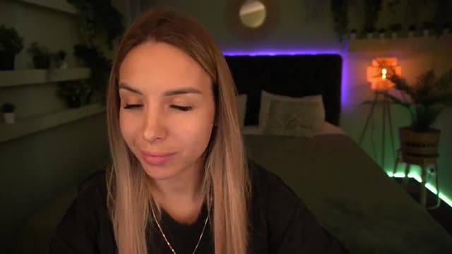 Gallery image thumbnail from Tilli's myfreecams stream on, 05/20/2024, 08:33 image 12 of 20