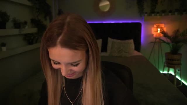 Gallery image thumbnail from Tilli's myfreecams stream on, 05/20/2024, 08:33 image 6 of 20