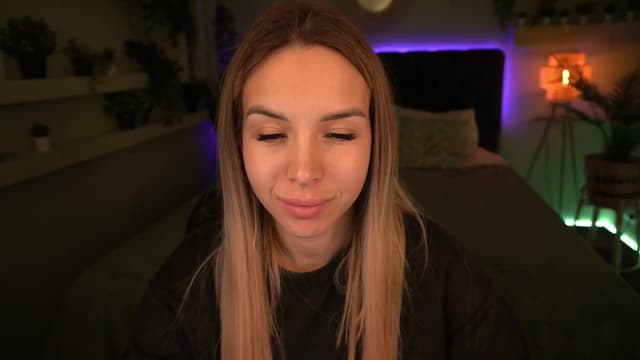 Gallery image thumbnail from Tilli's myfreecams stream on, 05/20/2024, 11:11 image 6 of 20
