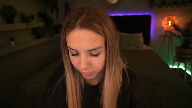 Gallery image thumbnail from Tilli's myfreecams stream on, 05/20/2024, 11:11 image 7 of 20
