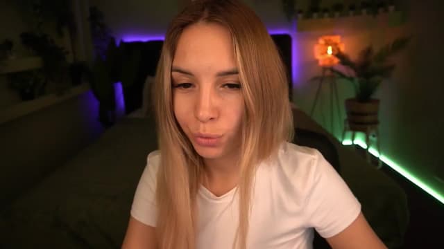 Gallery image thumbnail from Tilli's myfreecams stream on, 05/21/2024, 08:41 image 10 of 20