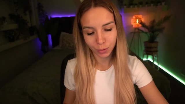 Gallery image thumbnail from Tilli's myfreecams stream on, 05/21/2024, 08:41 image 4 of 20