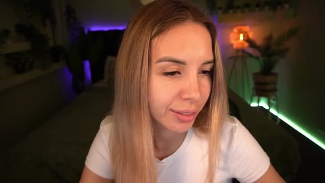 Gallery image thumbnail from Tilli's myfreecams stream on, 05/21/2024, 08:41 image 11 of 20
