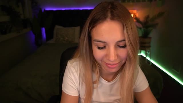 Gallery image thumbnail from Tilli's myfreecams stream on, 05/21/2024, 08:41 image 14 of 20