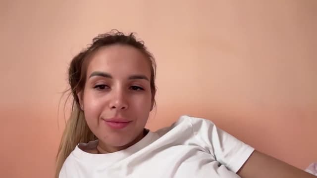 Gallery image thumbnail from Tilli's myfreecams stream on, 05/22/2024, 14:13 image 3 of 20
