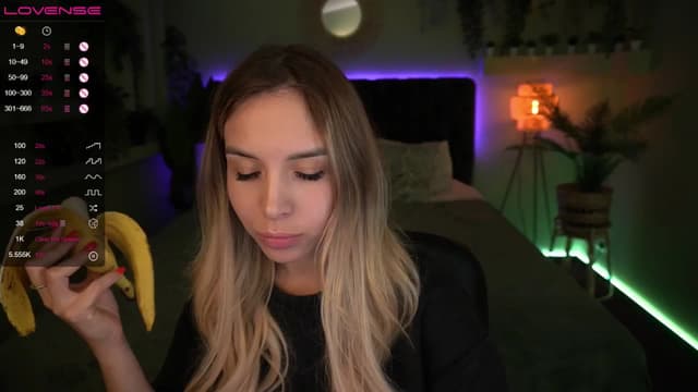 Gallery image thumbnail from Tilli's myfreecams stream on, 05/23/2024, 08:00 image 8 of 20