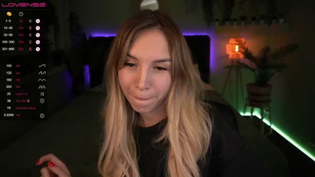 Gallery image thumbnail from Tilli's myfreecams stream on, 05/23/2024, 08:00 image 3 of 20
