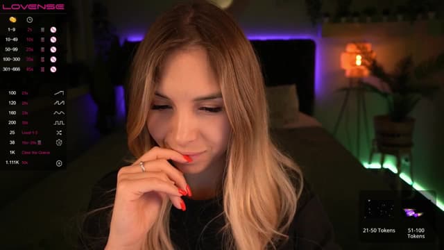 Gallery image thumbnail from Tilli's myfreecams stream on, 05/23/2024, 09:38 image 5 of 20