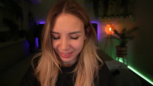 Gallery image thumbnail from Tilli's myfreecams stream on, 05/23/2024, 13:20 image 3 of 20