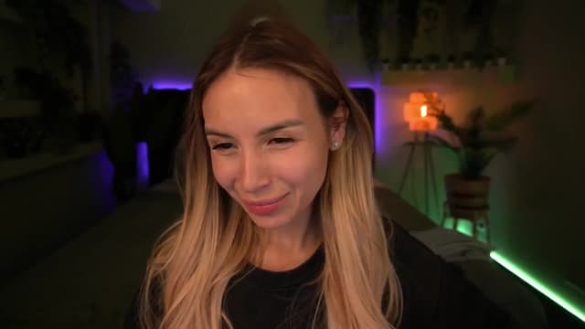 Gallery image thumbnail from Tilli's myfreecams stream on, 05/23/2024, 13:20 image 17 of 20