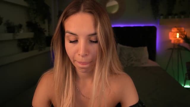 Gallery image thumbnail from Tilli's myfreecams stream on, 05/24/2024, 09:56 image 12 of 20