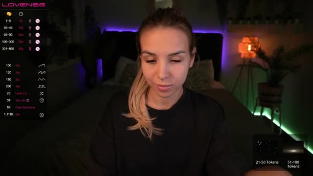 Gallery image thumbnail from Tilli's myfreecams stream on, 05/27/2024, 09:40 image 8 of 20