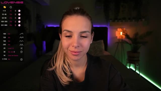 Gallery image thumbnail from Tilli's myfreecams stream on, 05/27/2024, 13:03 image 3 of 20