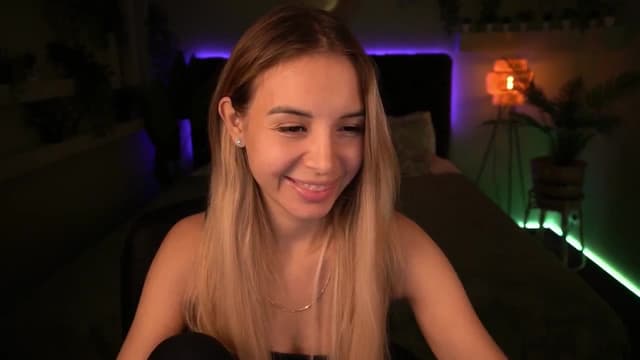 Gallery image thumbnail from Tilli's myfreecams stream on, 05/29/2024, 09:01 image 6 of 20