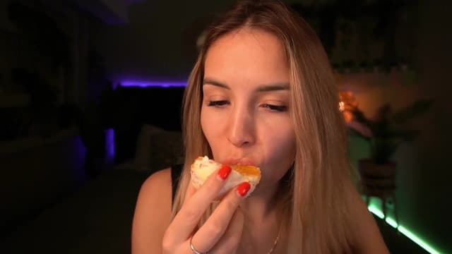 Gallery image thumbnail from Tilli's myfreecams stream on, 05/29/2024, 09:01 image 15 of 20