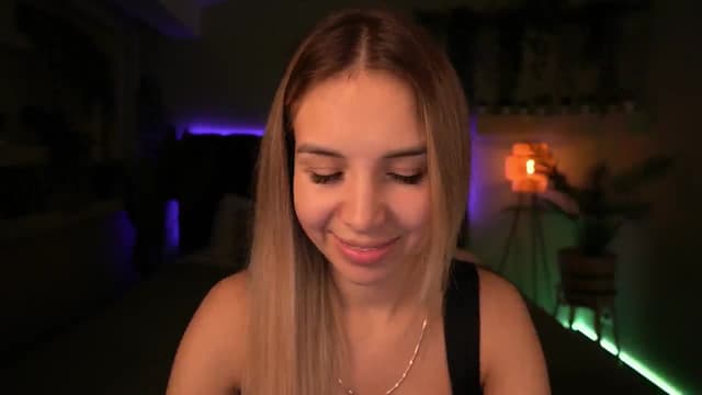 Gallery image thumbnail from Tilli's myfreecams stream on, 05/29/2024, 09:27 image 18 of 20
