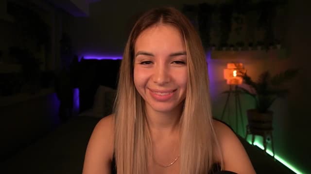 Gallery image thumbnail from Tilli's myfreecams stream on, 05/29/2024, 09:27 image 10 of 20