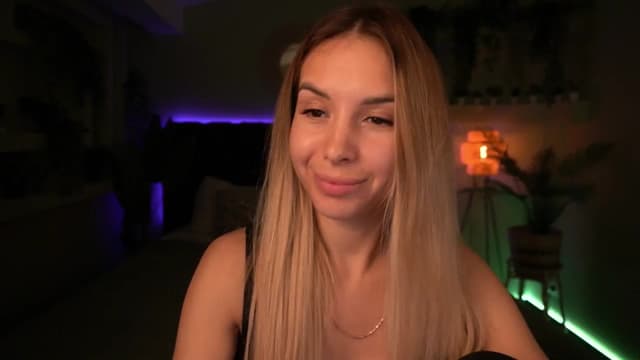 Gallery image thumbnail from Tilli's myfreecams stream on, 05/29/2024, 09:27 image 7 of 20