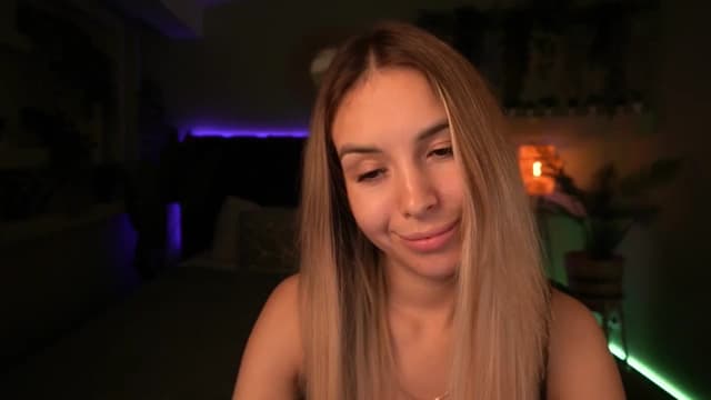 Gallery image thumbnail from Tilli's myfreecams stream on, 05/29/2024, 09:27 image 4 of 20