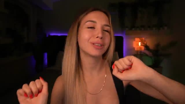 Gallery image thumbnail from Tilli's myfreecams stream on, 05/29/2024, 09:27 image 16 of 20