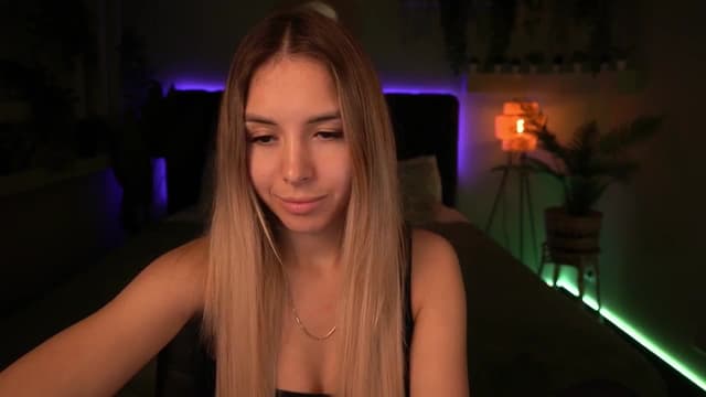 Gallery image thumbnail from Tilli's myfreecams stream on, 05/29/2024, 10:25 image 6 of 20