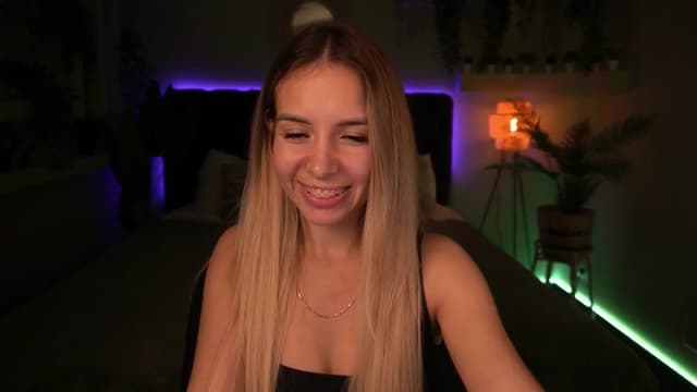 Gallery image thumbnail from Tilli's myfreecams stream on, 05/29/2024, 10:25 image 9 of 20