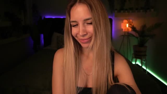 Gallery image thumbnail from Tilli's myfreecams stream on, 05/29/2024, 10:25 image 16 of 20