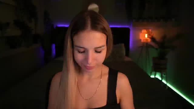 Gallery image thumbnail from Tilli's myfreecams stream on, 05/29/2024, 12:41 image 3 of 20