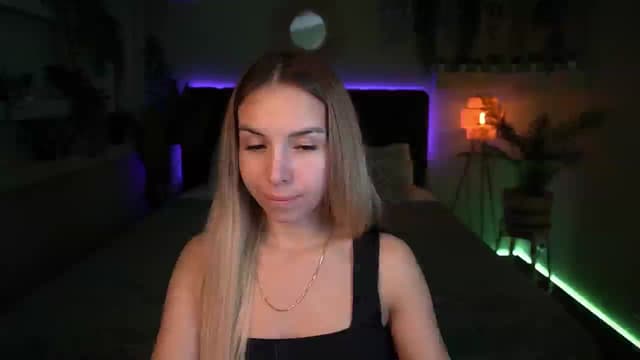 Gallery image thumbnail from Tilli's myfreecams stream on, 05/29/2024, 12:41 image 5 of 20