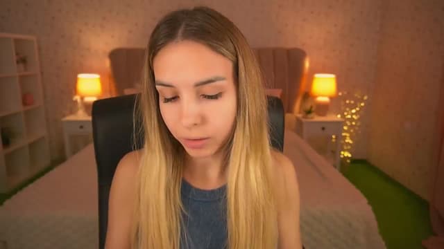 Gallery image thumbnail from Tilli's myfreecams stream on, 05/30/2024, 08:23 image 14 of 20
