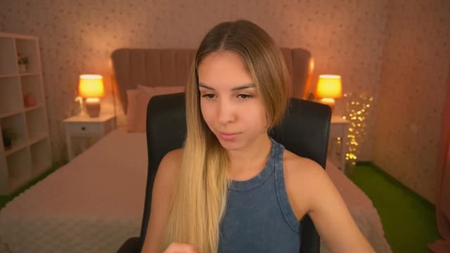 Gallery image thumbnail from Tilli's myfreecams stream on, 05/30/2024, 08:58 image 8 of 20