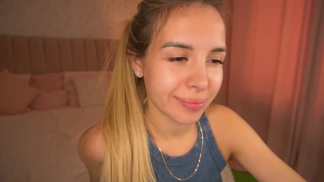 Gallery image thumbnail from Tilli's myfreecams stream on, 05/30/2024, 13:16 image 8 of 20