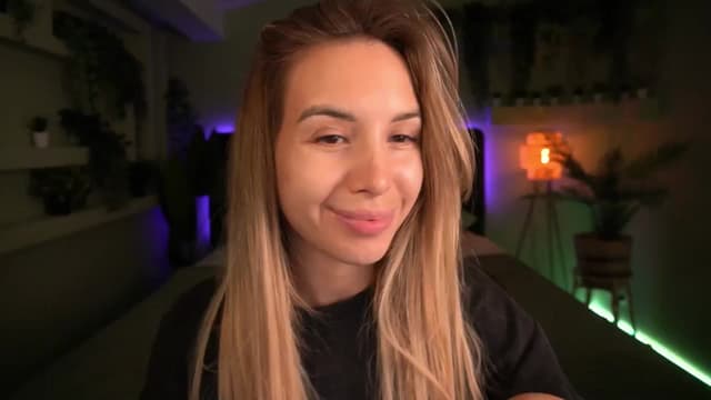 Gallery image thumbnail from Tilli's myfreecams stream on, 06/10/2024, 09:11 image 6 of 20