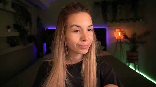 Gallery image thumbnail from Tilli's myfreecams stream on, 06/10/2024, 09:11 image 4 of 20