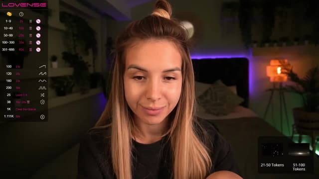 Gallery image thumbnail from Tilli's myfreecams stream on, 06/10/2024, 12:22 image 2 of 20