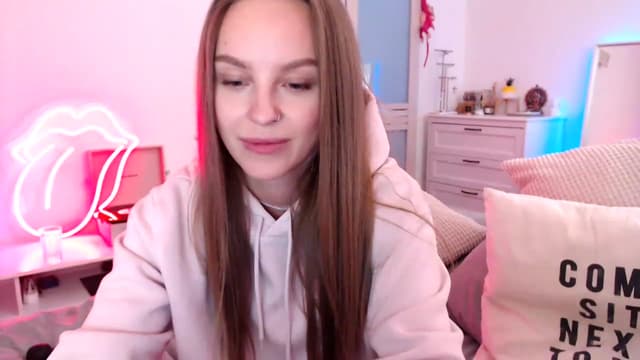 Gallery image thumbnail from V_e_e's myfreecams stream on, 02/12/2023, 22:04 image 18 of 20