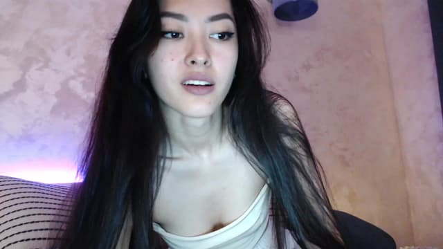 Gallery image thumbnail from Vikki's myfreecams stream on, 10/07/2023, 21:51 image 4 of 20