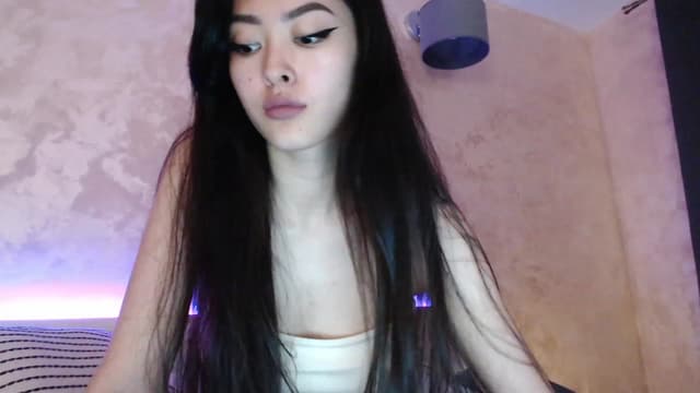 Gallery image thumbnail from Vikki's myfreecams stream on, 10/07/2023, 21:51 image 17 of 20