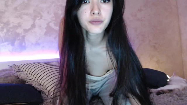 Gallery image thumbnail from Vikki's myfreecams stream on, 10/07/2023, 23:12 image 15 of 20