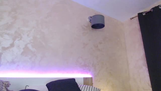 Gallery image thumbnail from Vikki's myfreecams stream on, 10/09/2023, 23:04 image 15 of 20