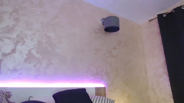 Gallery image thumbnail from Vikki's myfreecams stream on, 10/09/2023, 23:04 image 12 of 20