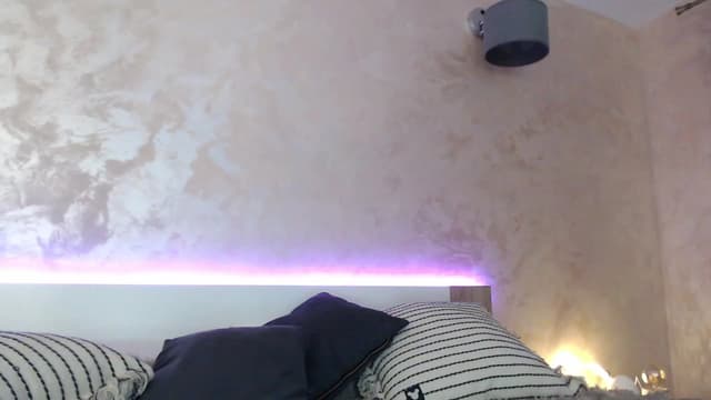 Gallery image thumbnail from Vikki's myfreecams stream on, 10/12/2023, 24:17 image 13 of 20