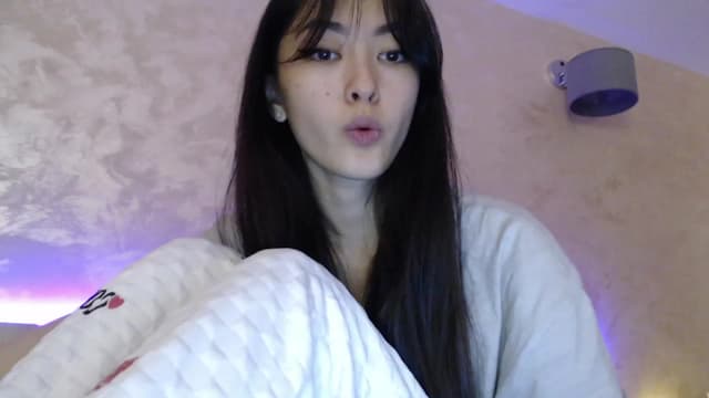 Gallery image thumbnail from Vikki's myfreecams stream on, 11/13/2023, 24:45 image 3 of 20