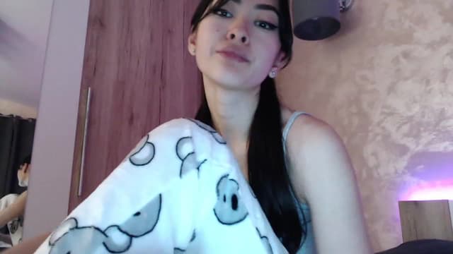 Gallery image thumbnail from Vikki's myfreecams stream on, 11/14/2023, 01:14 image 14 of 20