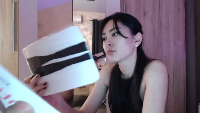 Gallery image thumbnail from Vikki's myfreecams stream on, 11/16/2023, 01:39 image 12 of 20