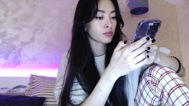 Gallery image thumbnail from Vikki's myfreecams stream on, 11/25/2023, 01:03 image 10 of 20